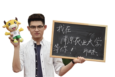 烧鸡排行榜_郑州知名烧鸡,30多年来人气不减,29块钱一斤,来晚排队也吃不上