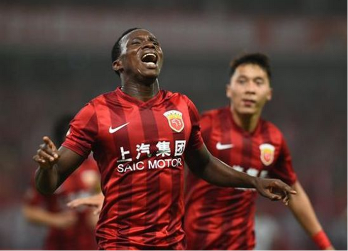 汽车爱上足球 看哪些车企为足球一掷千金