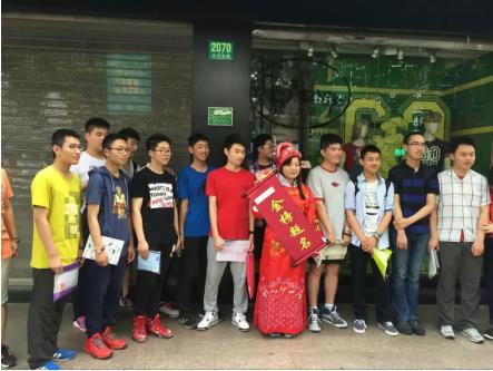 2016上海中考公益助考活动:传递爱心正能量|考