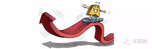 方向盘原本是直的,后来某天它被掰弯了...