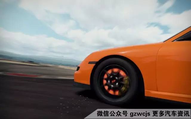 撩妹需适度 伤身又毁车