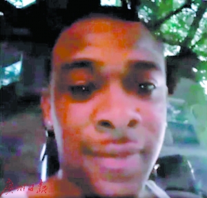 15日，28岁黑人青年珀金斯拿着手机直播，结果被不明枪手枪杀。