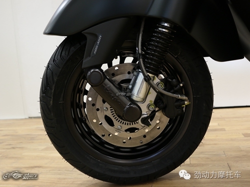 见过真正的高端货吗 极度奢华的Vespa946