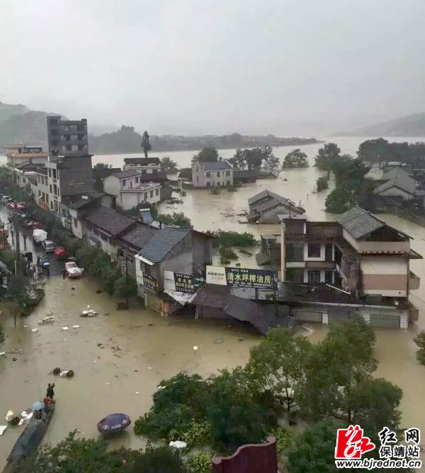 保靖县清水坪镇遭暴雨袭击（组图）
