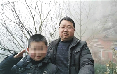 安徽开网约车被查副镇长洪升（图片来源：新京报）