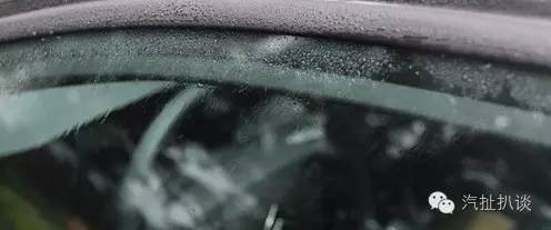 雨天后视镜看不清?半块肥皂就能搞定!