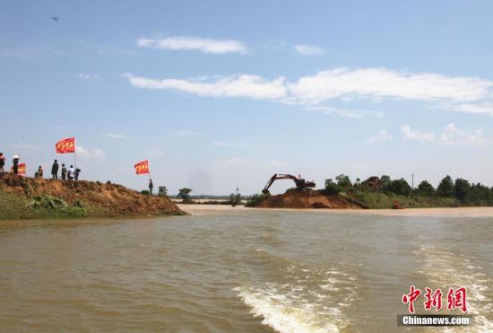 江西鄱阳洪灾现场见闻:飞奔在救援一线的小马