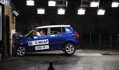 汽车第一大国 为何没有小型车容身之地?