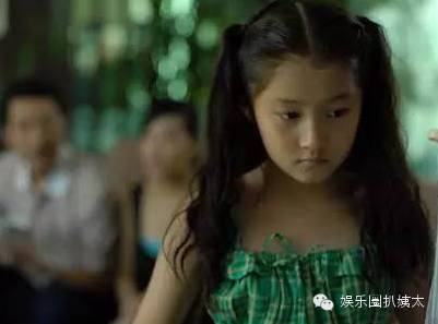 关晓彤高考分数超本科线206分！颜美腿长还是学霸，国民闺女要上天啊！