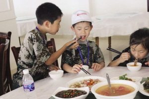 重庆时报我是小小特种兵特训营 答家长问|孩