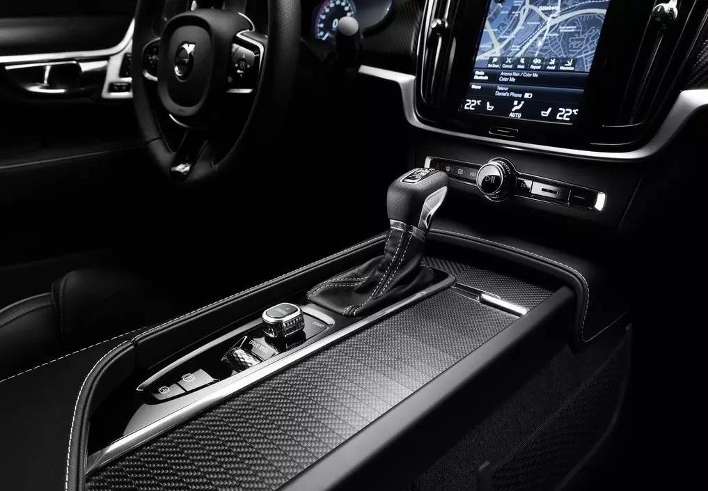 动感再升级 沃尔沃曝S90/V90 R-Design官图