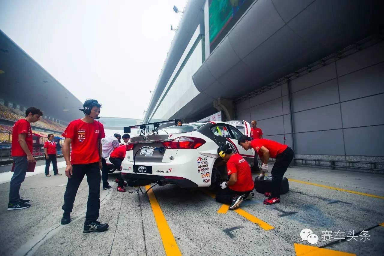 一个年轻方程式车手和CTCC冠军的内心独白