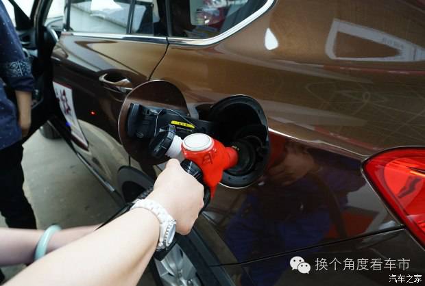 试驾幻速S6 CVT配置升级 油耗超预期