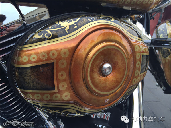 灵与肉的结合你爱吗 摩托车彩绘