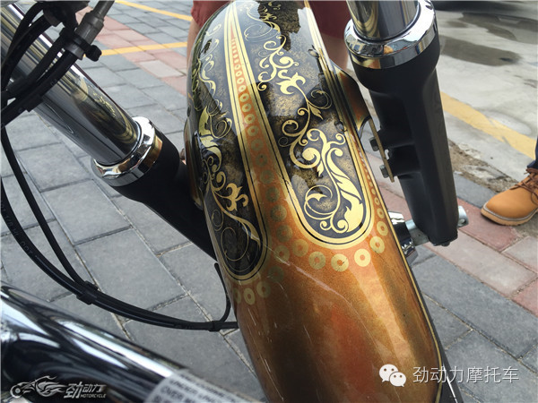 灵与肉的结合你爱吗 摩托车彩绘
