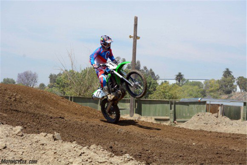 我要飞得更高!——2017川崎KX450F评测