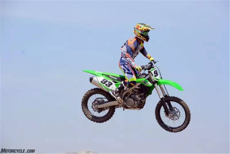 我要飞得更高!——2017川崎KX450F评测