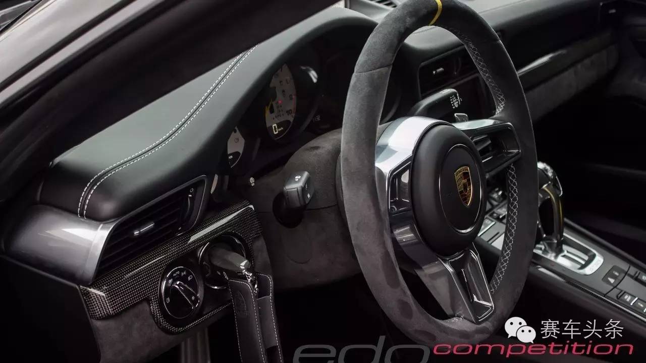 改外观能提升多少性能?911 GT3 RS告诉你