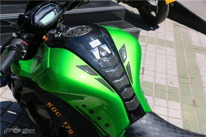 实用与美观兼得 改装川崎Z1000