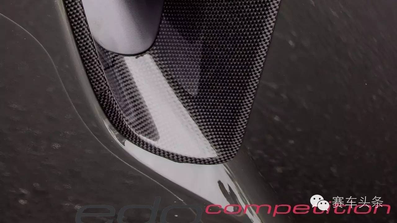 改外观能提升多少性能?911 GT3 RS告诉你