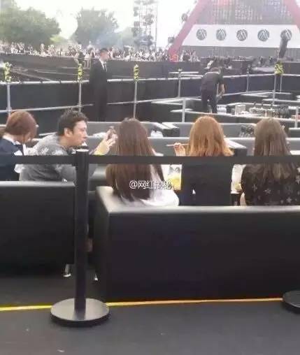 热点|为什么直男都喜欢 亲妈不认 网红脸|王思聪