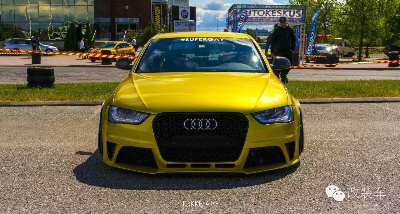 低趴好胚子,金发美女的奥迪A4改装案例