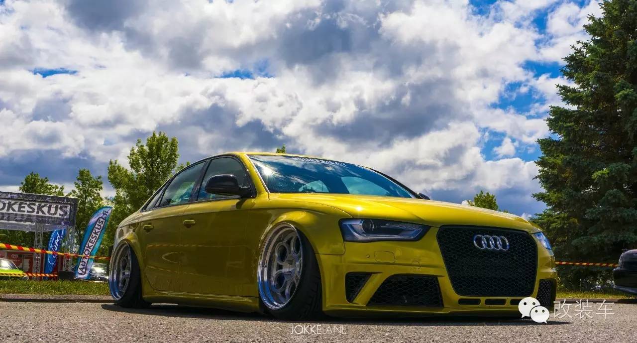 低趴好胚子,金发美女的奥迪A4改装案例