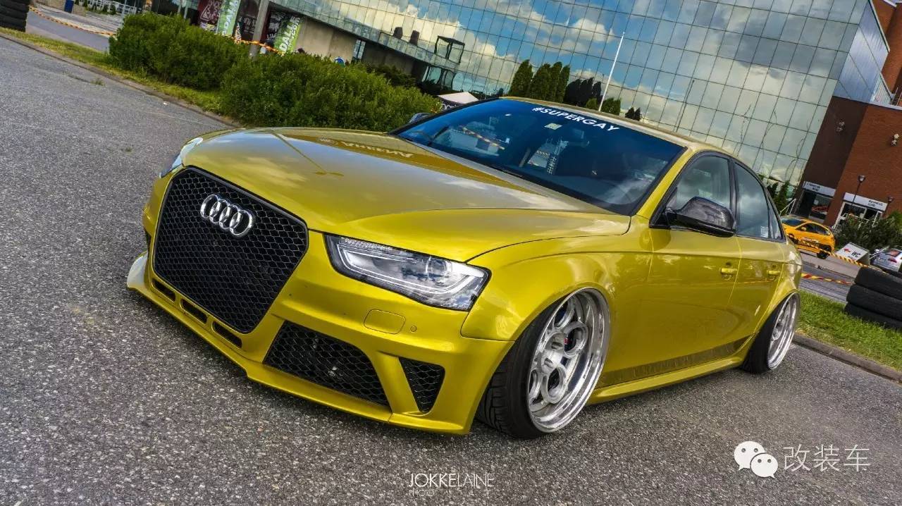 低趴好胚子,金发美女的奥迪A4改装案例