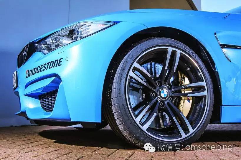 AMG GT、M4、911 谁位于跑车食物链顶端?