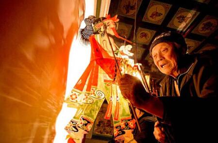 为传统文化的前行者加冕 保利地产正面对话六小龄童