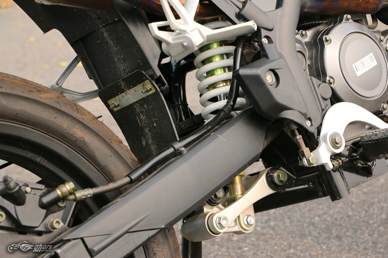 国产滑胎玩得起来吗?贝纳利 BJ250GY-2