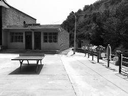 搞环保建设 乡村面貌变化大