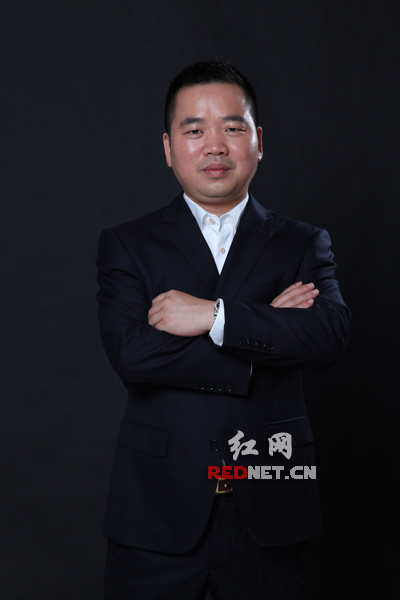 转身变老总_转身离开的图片(2)