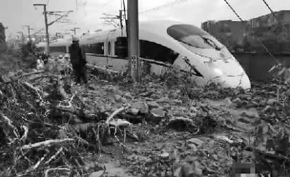 武汉的水,正在逐渐退去南京的水,却涨起来了|南