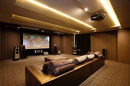 百视通结盟坚果发力投影屏 你会用投影机在家