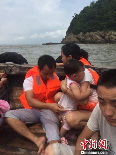 图为：救援现场 壹加壹提供 摄