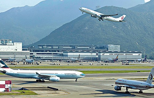 香港旅游业疲弱 访港旅客人次持续下跌