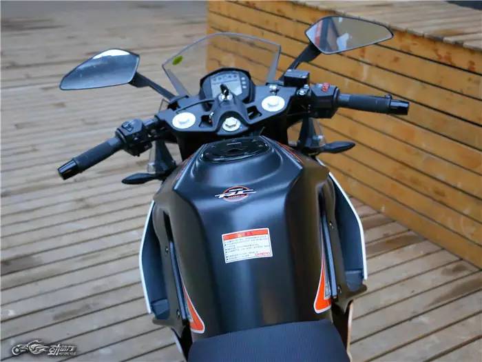 五万元以内的赛道悍将 KTM RC390