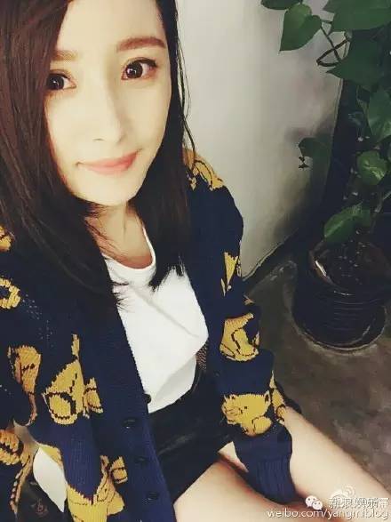 怎么样自拍显脸小 SklN-fxtwihq0135952.jpg