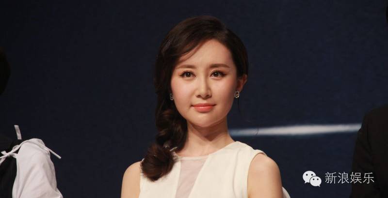 赵丽颖杨紫同框谁赢?舒畅的脸越来越一言难尽