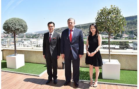 维里卡什维利接见中国华信董事会主席叶简明|