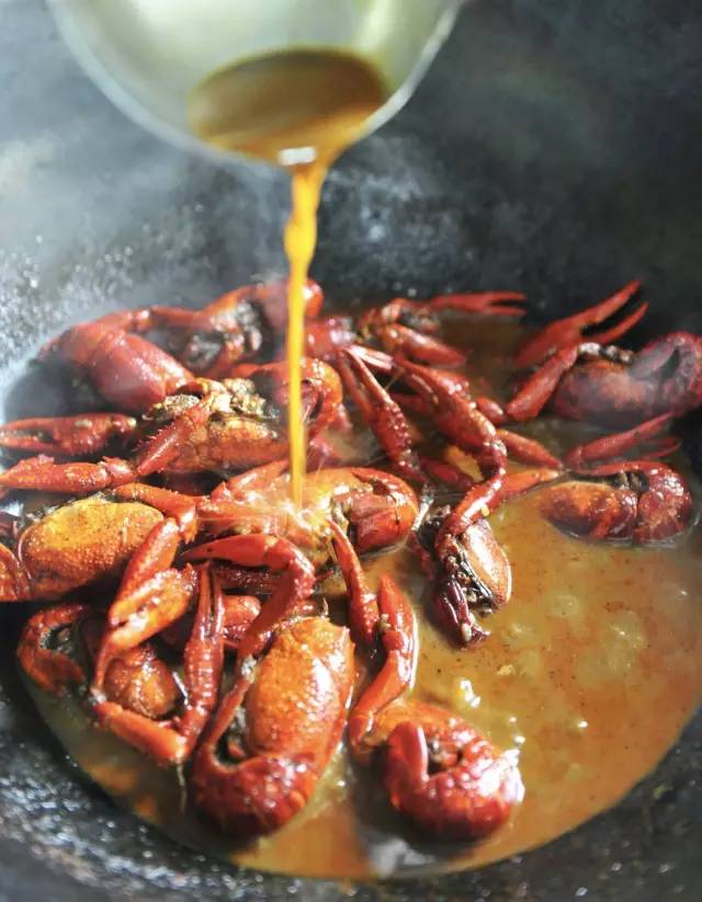 你还在这样吃小龙虾吗?当心龙虾病找上你!|龙