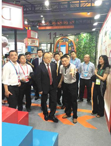 卓易科技再传捷报 中标4G+智能机公板项目|科