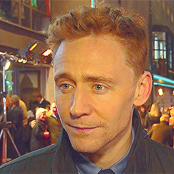 抖森咋总是那双鞋?霉霉先给买个新的吧|抖森|霉