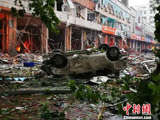 河北邢台一银行因天然气泄漏引发爆炸 7人受伤