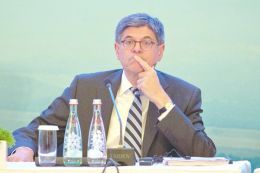 意大利财长及央行行长:中国经济朝着更成熟方