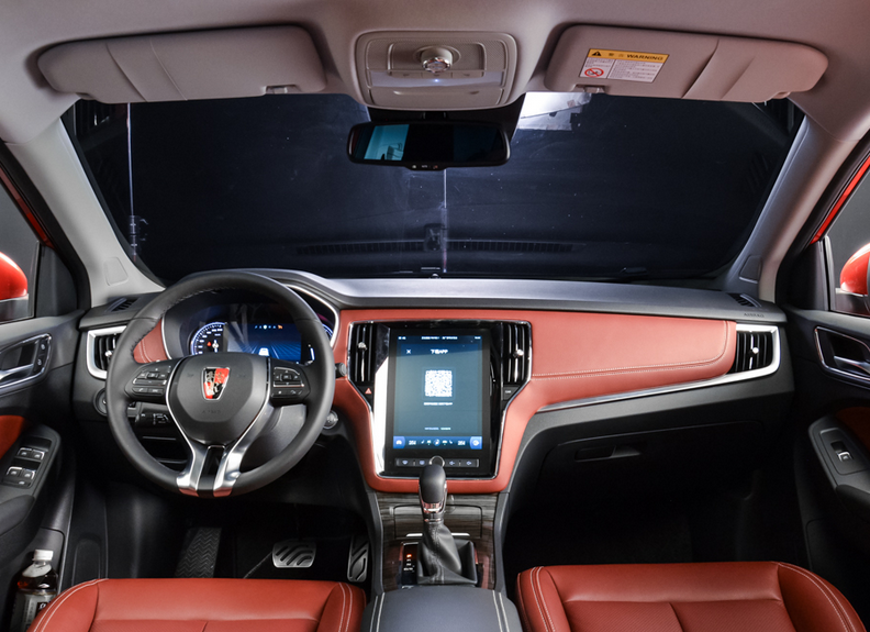 买一台车还是买一个屏 看看国产大屏幕汽车