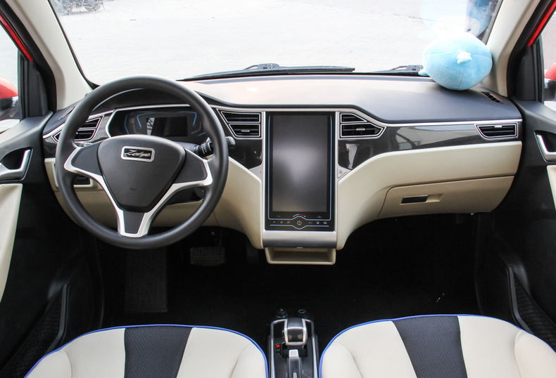 买一台车还是买一个屏 看看国产大屏幕汽车