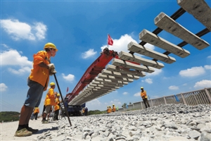 深茂铁路江茂段进入铺轨阶段|铁路|江门|茂名