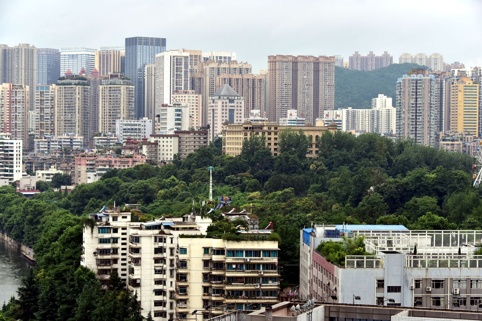 蓝皮书:贵州房地产升温 高库存压力减轻|房地产|贵州|蓝皮书_新浪财经_新浪网